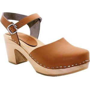 Bjork handmade Margareta wooden clogs